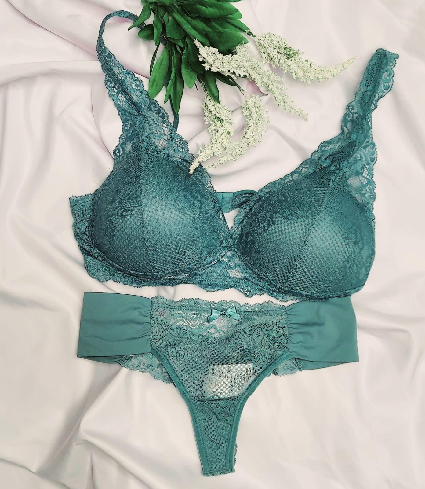 Bra with lace Color teal green - SINSAY - 8188F-67X